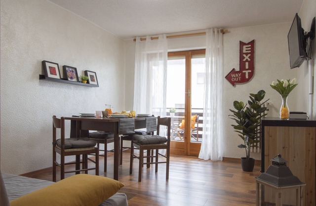 Sauzemonamour -60sqm in town center Sauze (CIN IT001259C2HUGYIEQF)
