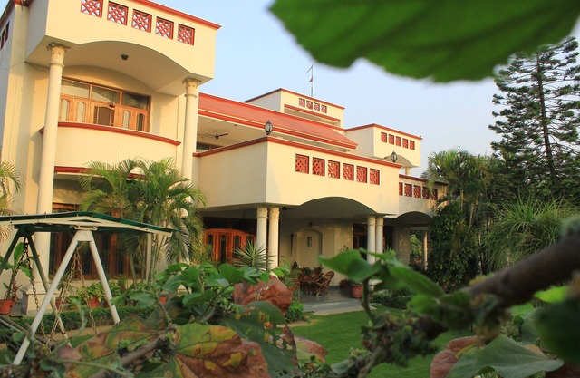 Savrupson Modern Villa (Bed & Breakfast)