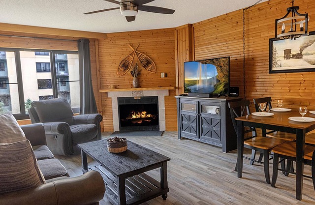 SC 2407 Stylish Modern One-Bedroom with Fireplace Escape!