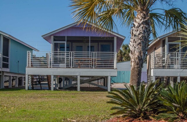 Scallop Cove #3 - Phish Headz - Bayfront, Pet Friendly, Save 15% on 25' Bookings!