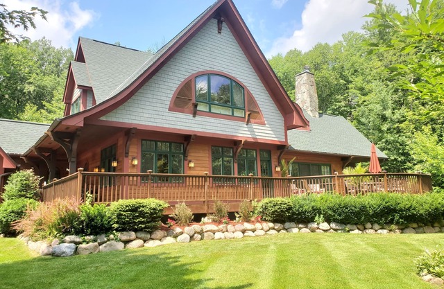Scandia Forest Lodge - Near State Parks, Stillwater, and Taylors Falls