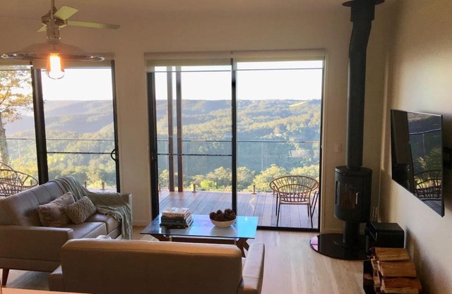 Scandinavian Cabin - Maleny - One Bedroom