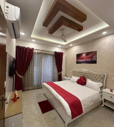 Scarlet stay by Cama villa