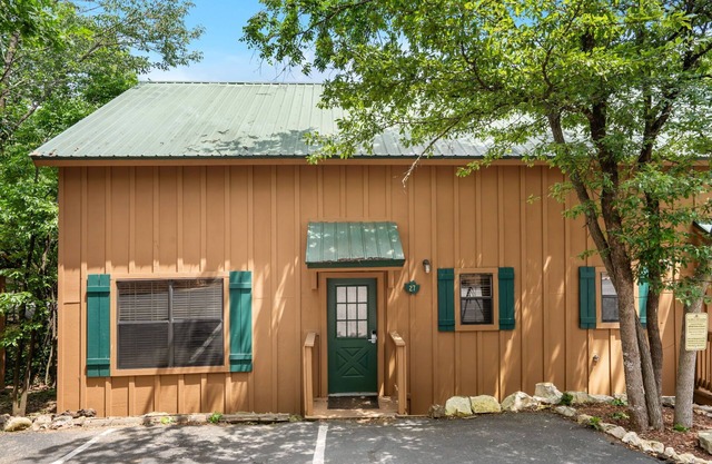 Scenic Branson Resort Cabin for Getaways