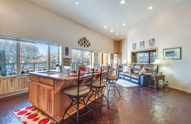 Scenic Great Falls Retreat On Missouri River!