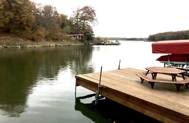 Scenic treetop views at Lake Panorama