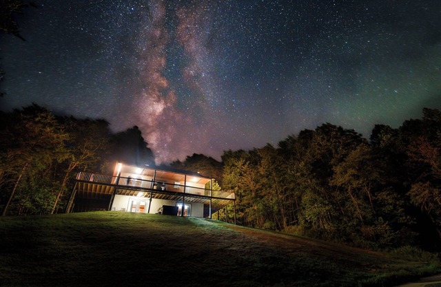 Scenic View Hocking Hills cedar cabin for up to 8 guests that is pet friendly on 30 private acres. Offers pond, Wi-fi and great deck space with first level hot tub.