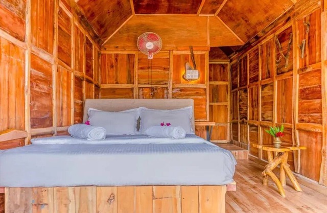 Sceva's Garden Home - Double Room with balcony - 1 n