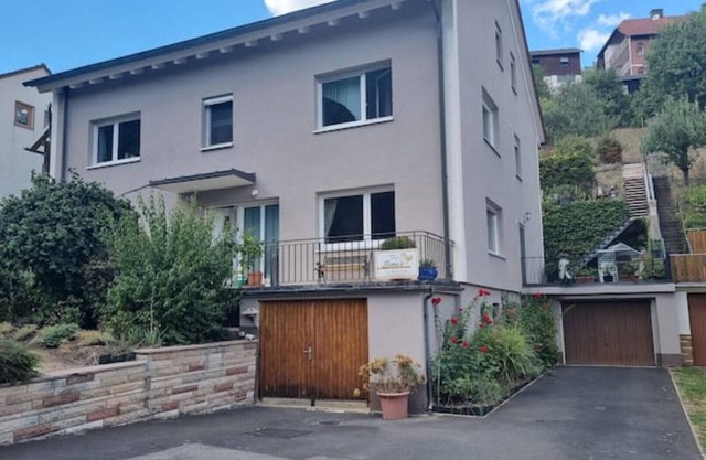 Schöne 105 m² Ferienwohnung in Ruhiger Lage