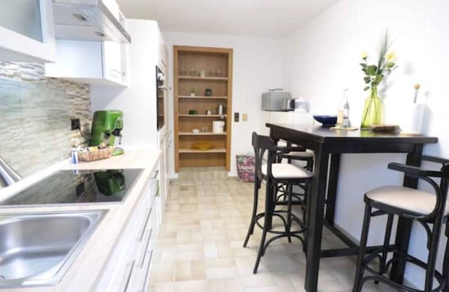Schöne Einliegerwhg in Villa mit Traumlage