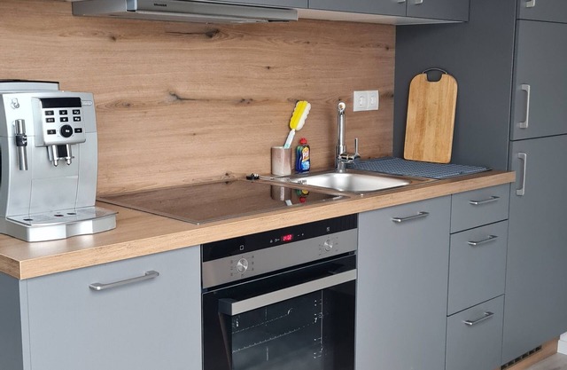 Schöne Ferienwohnung in Erpel Direkt am Rheinsteig. Kleine Haustiere Willkommen