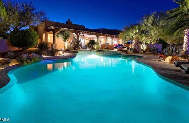 SCOTTSDALE HACIENDA OASIS private Luxury 5bed home