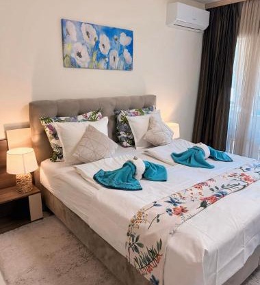 Sea Garden Beach Studio