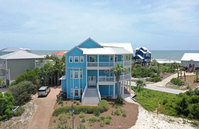 Sea Grass Neighborhood * Private Pool 5 Bdrms
