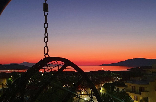 Sea & Mountain View - Family-friendly - with office