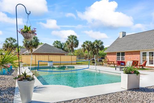 Sea Queen - 4Br 3Ba Pool 5miles to Beach