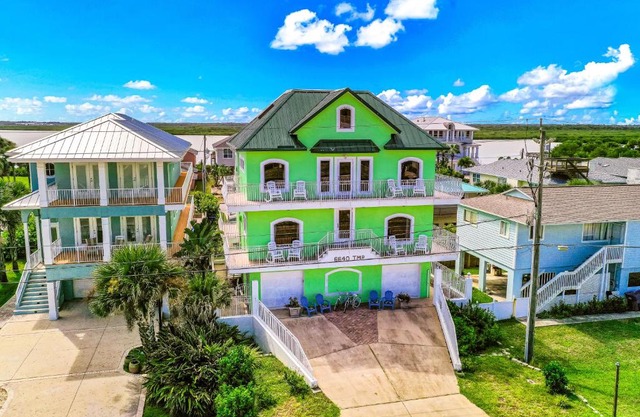 Sea Turtle Manor