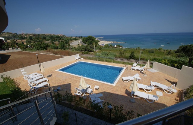 sea view apartment with terrace wi-fi