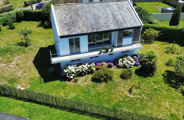 Sea view - House for 6 with balcony - Garden