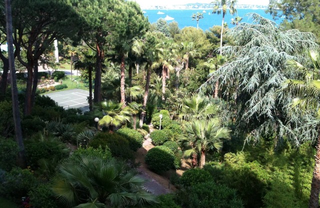 SEA VIEW STUDIO 35m2 - PRIVATE PARKING - TENNIS POOL - PARK - STANDING RESIDENCE