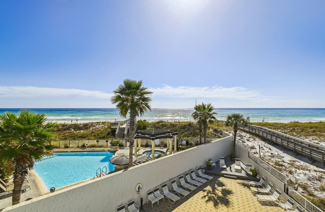 Seacrest 301AB is a 3 BR Gulf front on Okaloosa Island by RedAwning