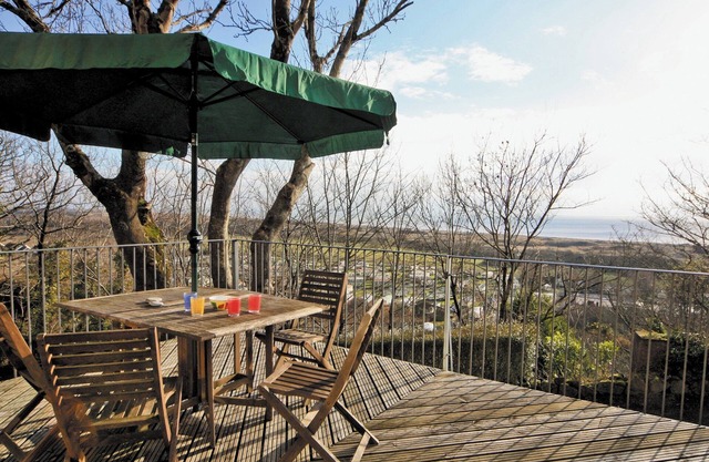 Seacrest Cottage - HW7746