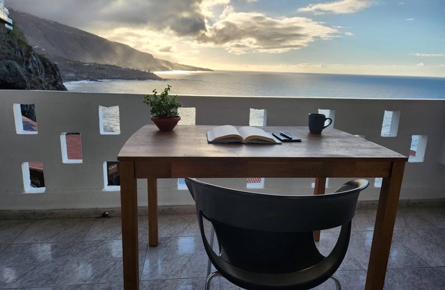 Seafront Home with Large Balcony and Ocean Sunset Views - by Puerto de la Cruz.