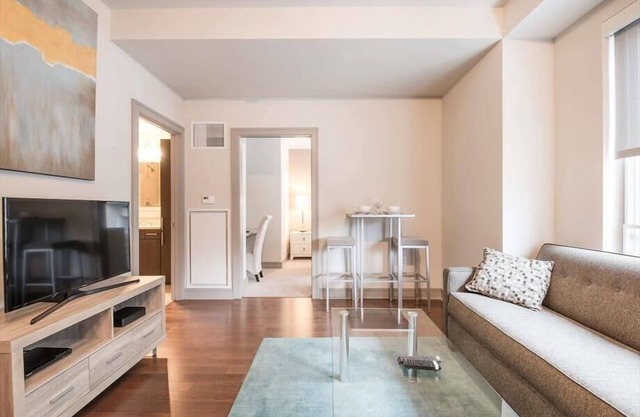 Seaport District 1 BR | Outdoor Pool | sun deck