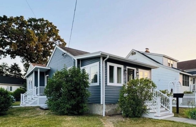 Seashell Bungalow - 3 Bed - Bath - Beach Housennn
