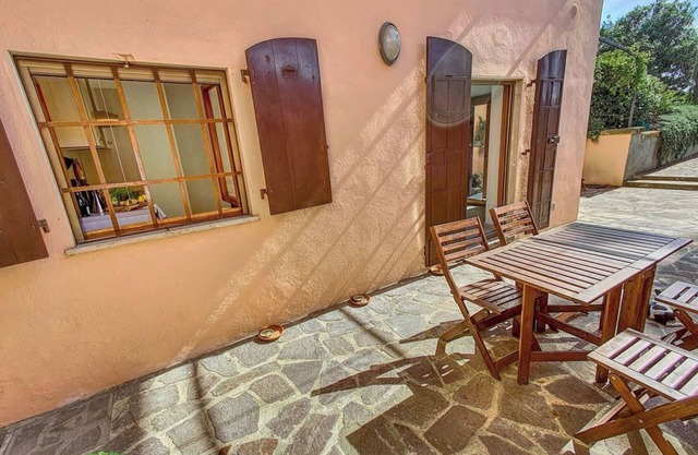 Seaside apartment in Bengodi