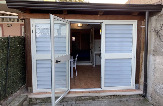 seaside room on the seafront just 50m from the beach
