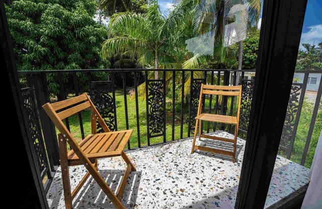 Seaside Sanctuary: Bright & Airy 2BR by the Beach