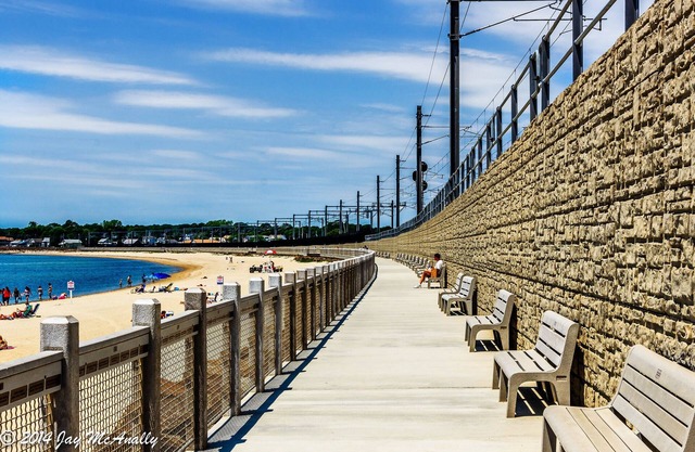 Seaside Serenity: Renovated Beach House Oasis in Charming Niantic