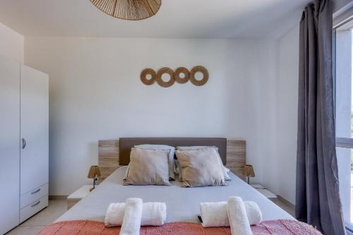 Seaside View 406