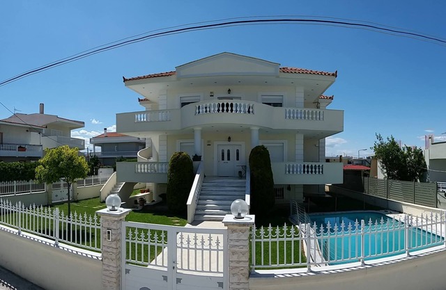 Seaside Villa (Apartment 3)