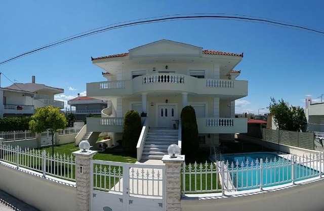 Seaside Villa (Apartment 1)