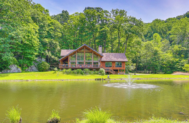 Secluded Cabin w/Boats < 6 Mi to Jenny Jump!