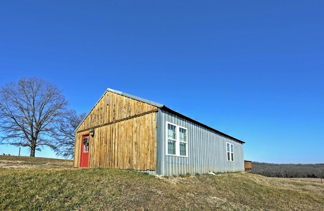 Secluded Everton Retreat w/Ozark Mountain Views!