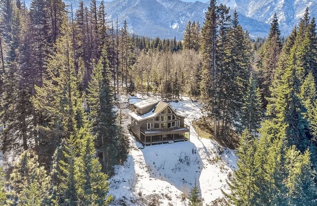 Secluded Getaway, HotTub, Pet&Kid Friendly, GameRm