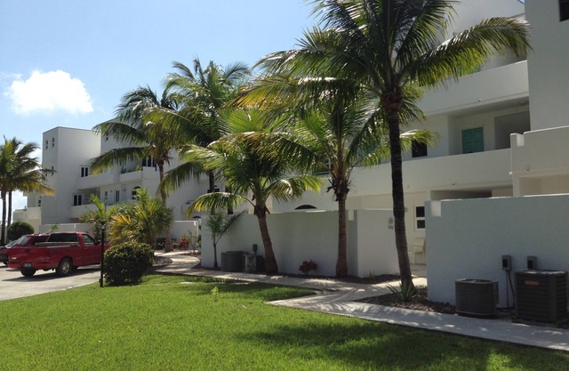 Secluded Groundfloor Beachfront Condo