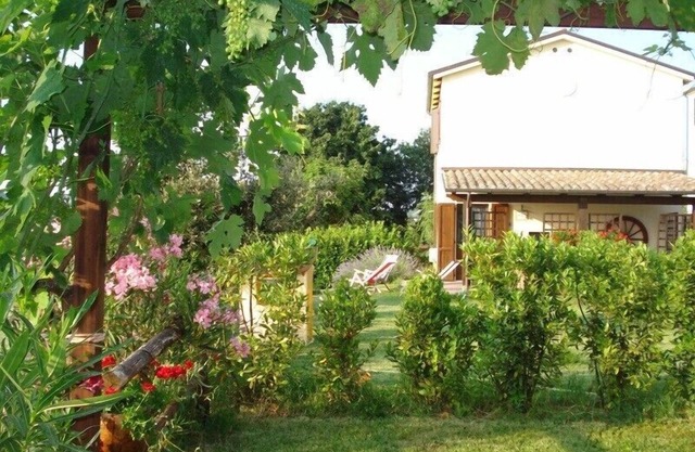 Secluded house in a stunning, peaceful panorama complex on the vineyard, pool