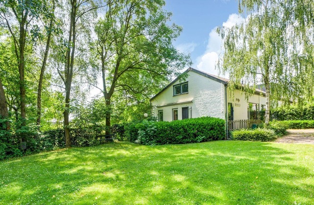 Secluded Holiday Home in Ulestraten with Garden