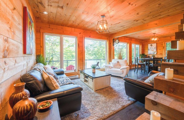 Secluded Lakeside Retreat with Scenic Views (Hot Tub & Sauna)