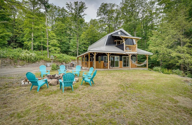 Secluded Marathon Hideaway w/Fire Pit + Views!