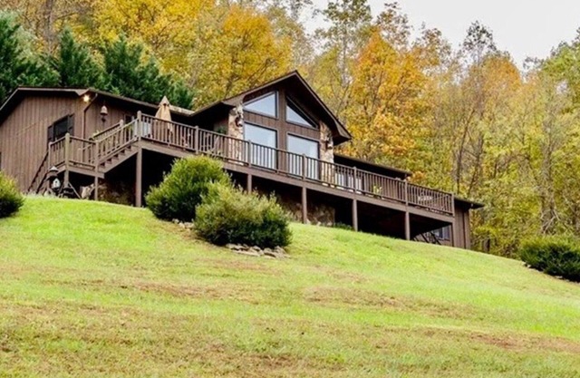 Secluded Mountain Top Cabin | Fire Pit | Fireplace