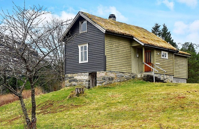 Secluded Mountain Retreat-By Traum