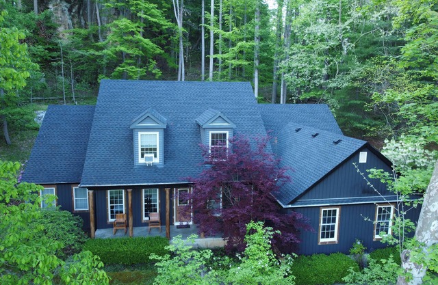 Secluded mountain view cabin near Hocking Hills