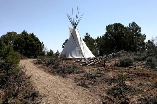 Secluded Pet Friendly Tipi with Barbecue in Monticello, Utah