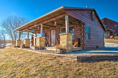 Secluded Powersville Cabin 25 Mi to Lake Paho!
