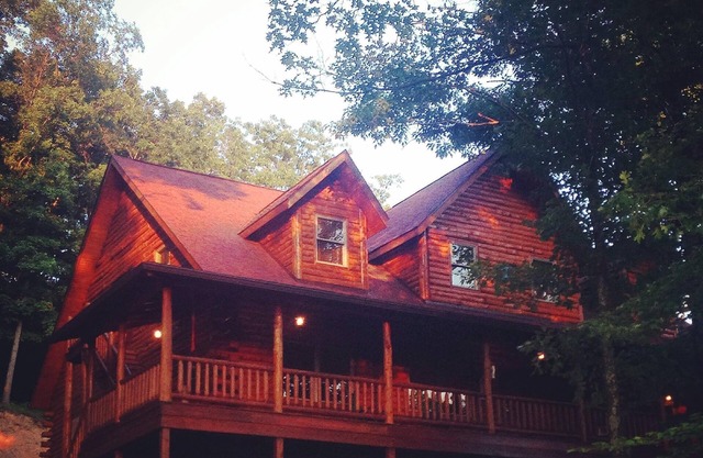 Secluded, Private 5000 Square Foot Luxury Lodge Located On 20 Wooded Acres.